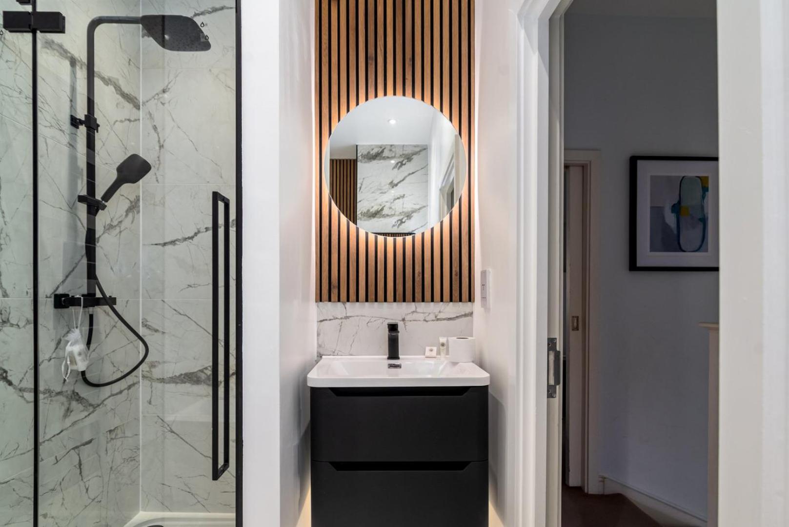 런던 Guestready - Stunning Covent Garden 2Br Duplex 아파트 외부 사진