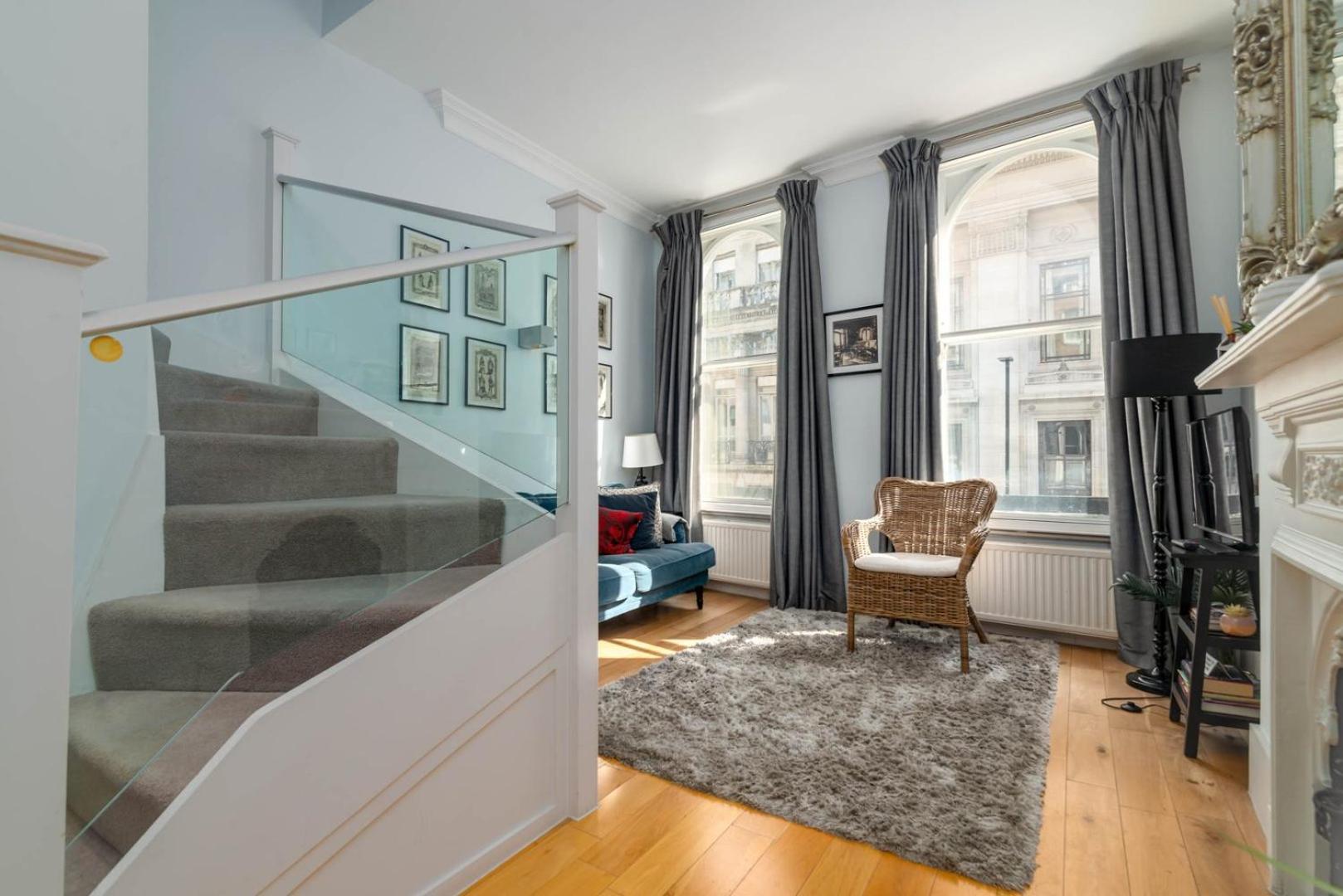 런던 Guestready - Stunning Covent Garden 2Br Duplex 아파트 외부 사진