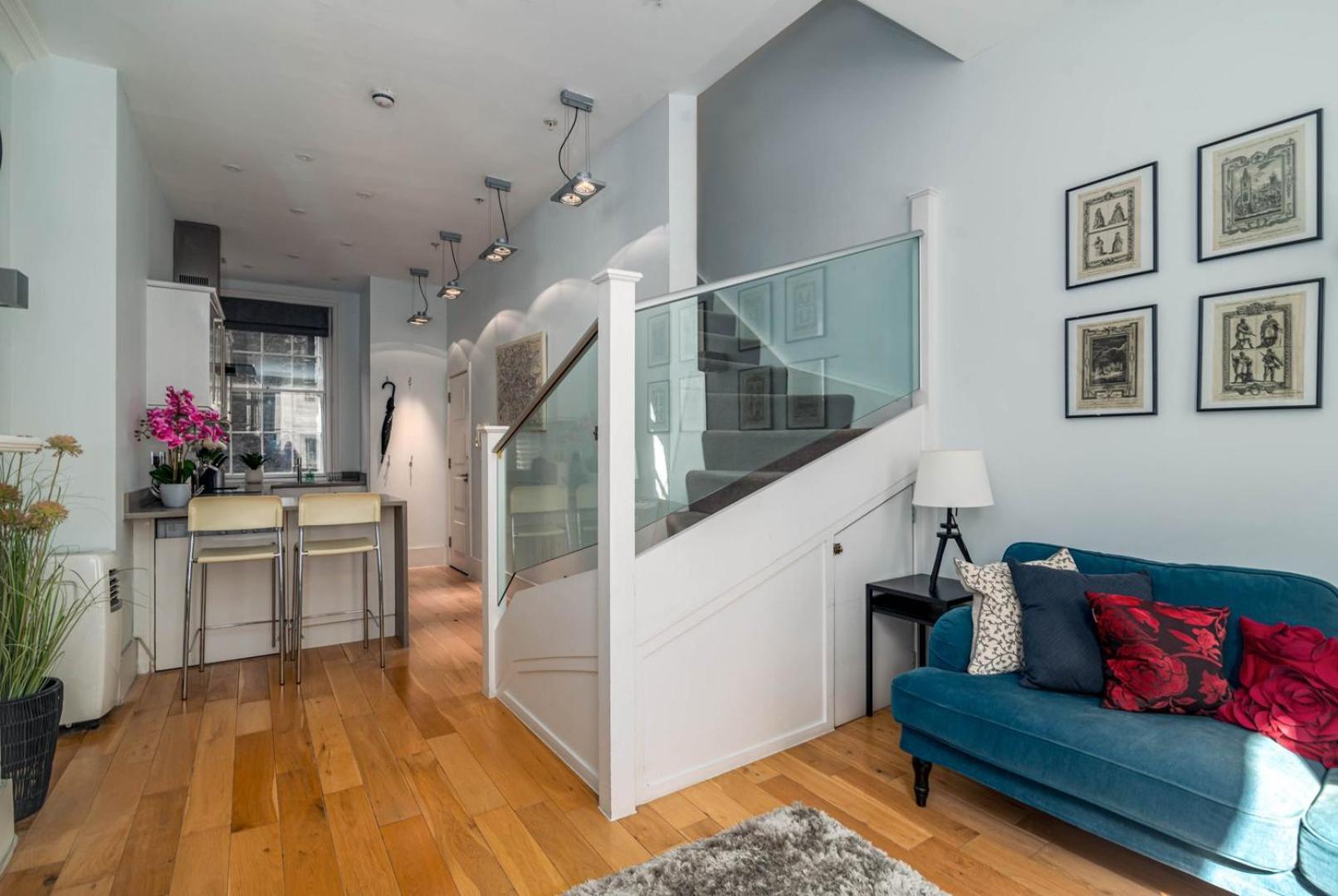 런던 Guestready - Stunning Covent Garden 2Br Duplex 아파트 외부 사진