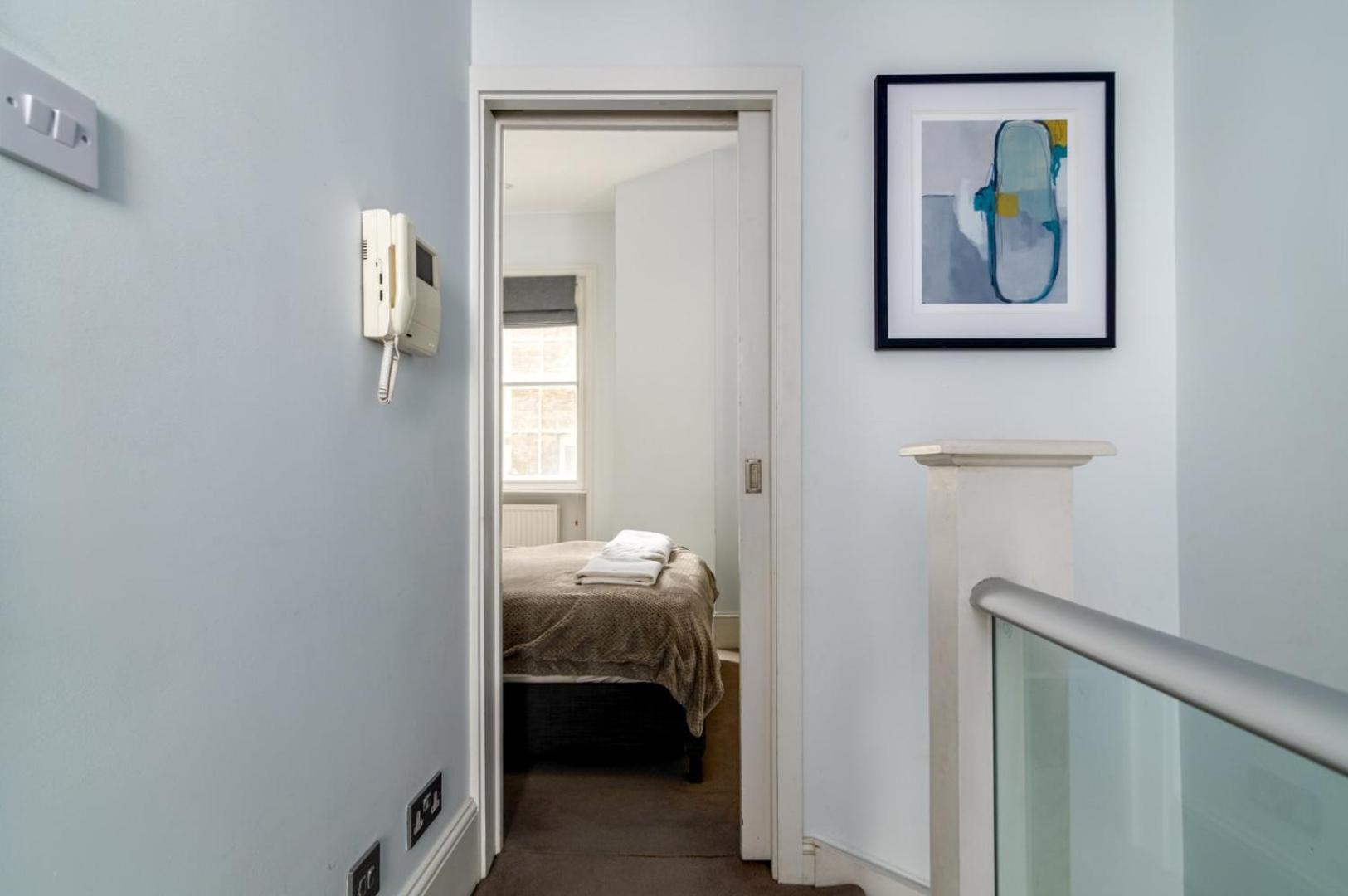 런던 Guestready - Stunning Covent Garden 2Br Duplex 아파트 외부 사진